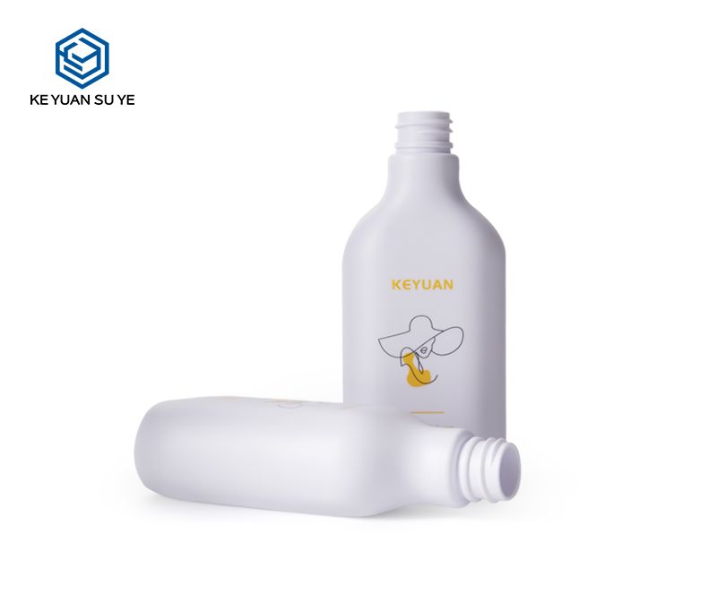 KY159 Unique Patent Application Series Luxury Cosmetics PET Plastic Bottle with Snow White Matte Finishing